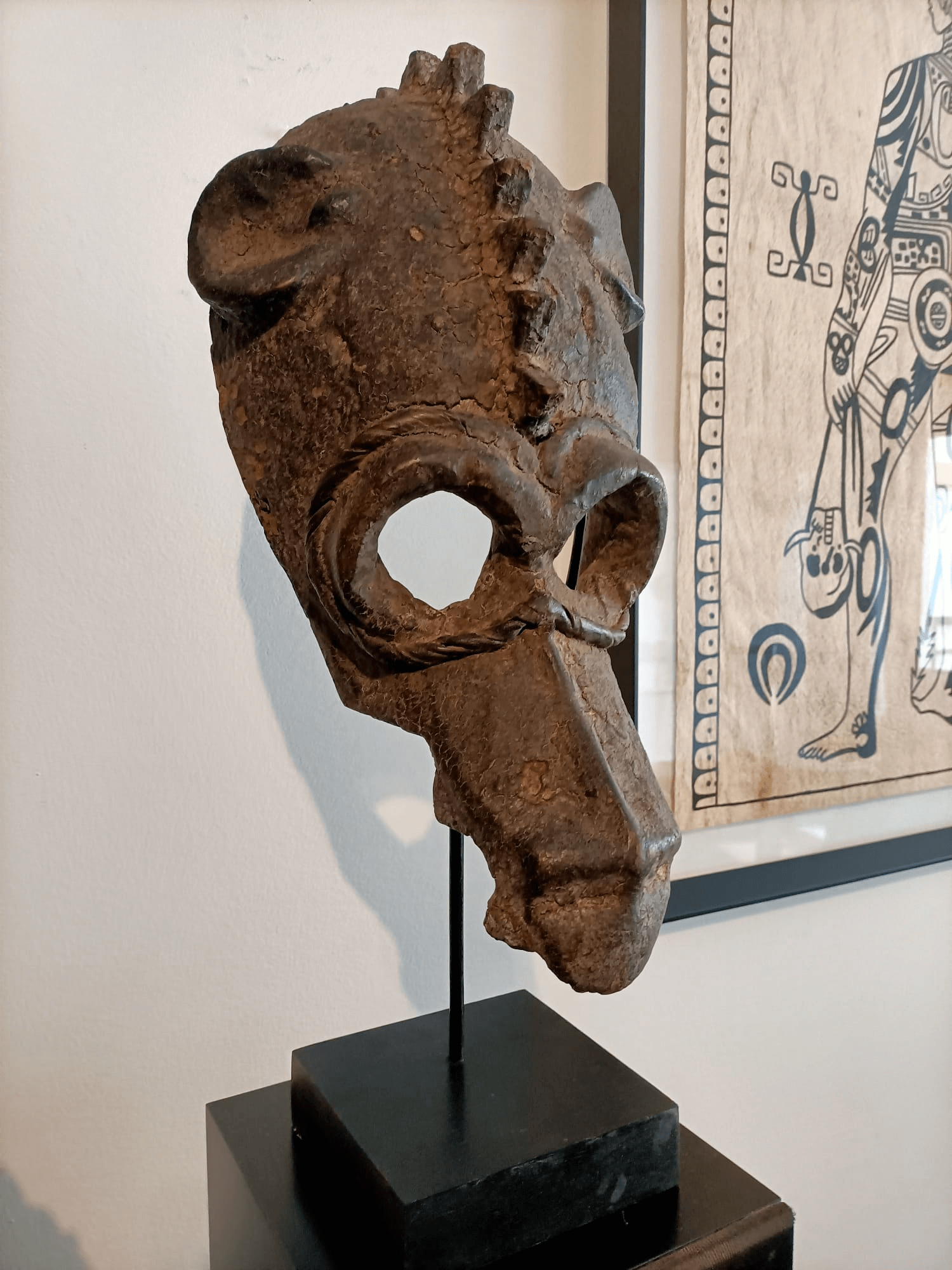 Arte oceânica tradicional com padrão geométrico